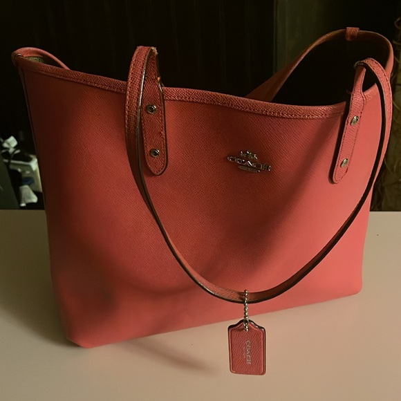 COACH-PURSE-Pink/Brown-reversal - Picture 2 of 8